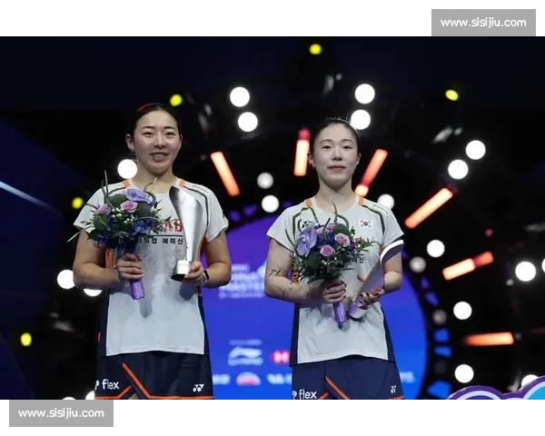 金牌闪耀！羽毛球女双冠军，为国争光！